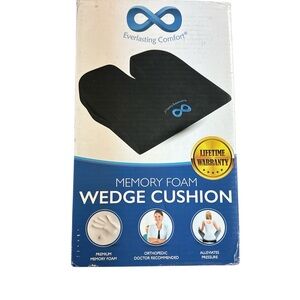 Black Memory Foam Wedge Cushion